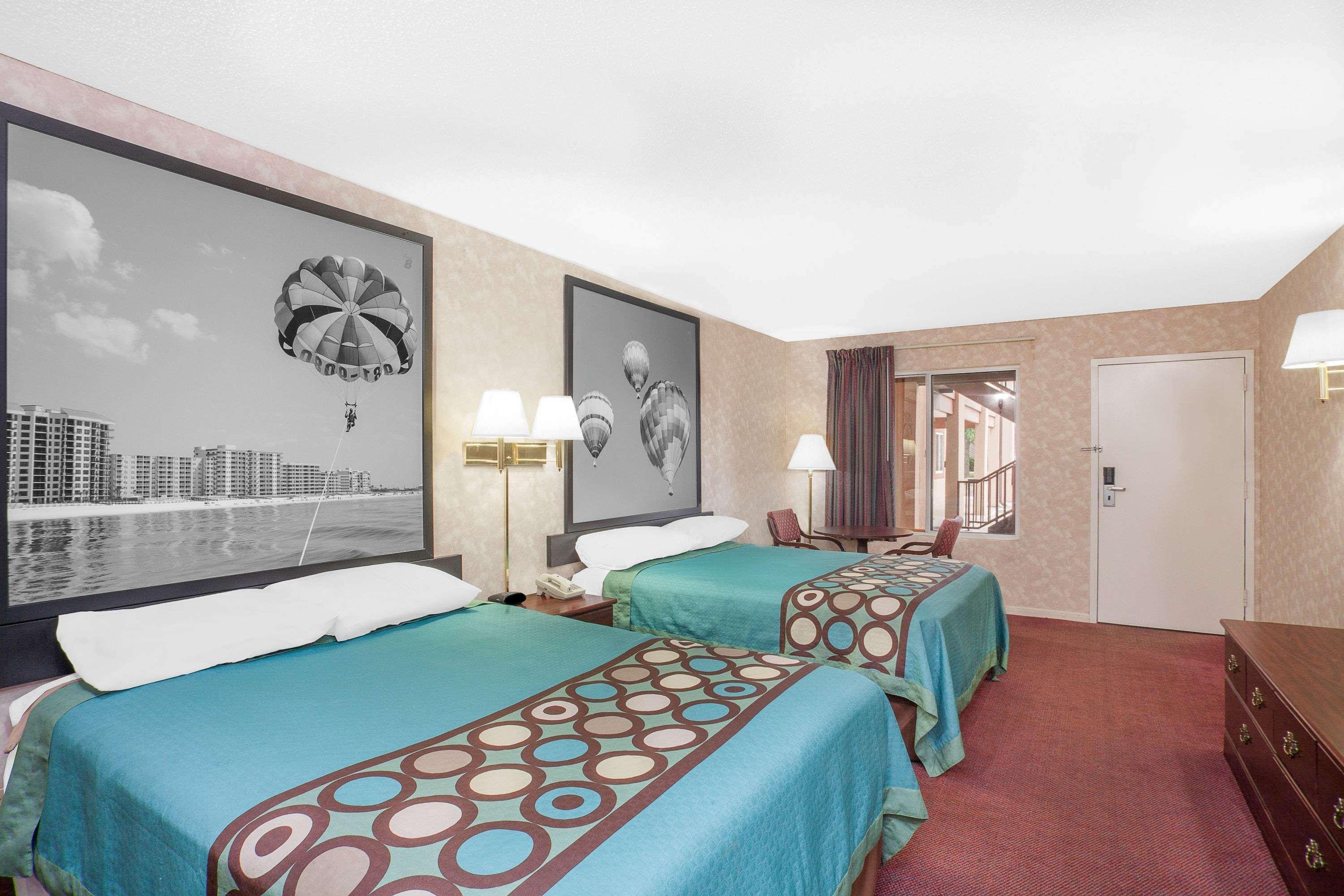 Super 8 By Wyndham Decatur Priceville Exterior foto