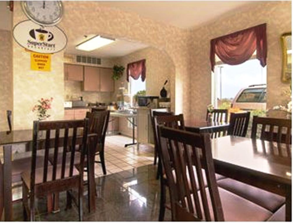 Super 8 By Wyndham Decatur Priceville Restaurant foto